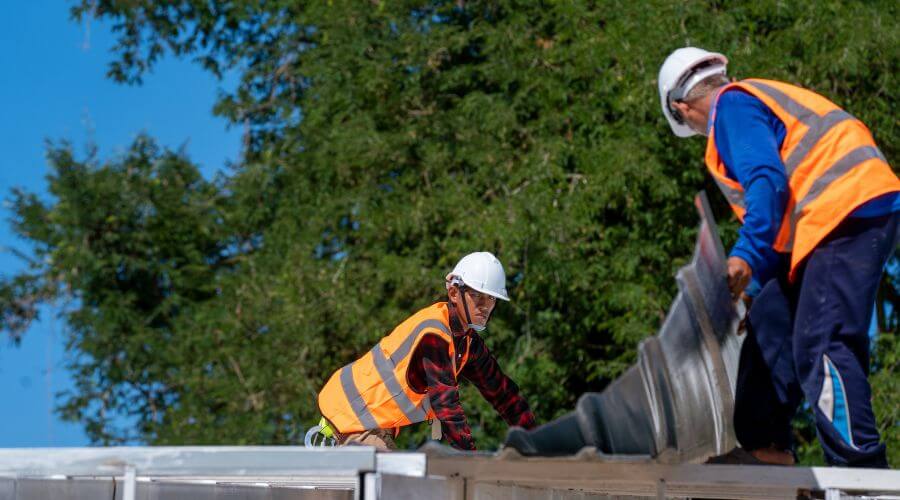 Professional residential roofers in Valley Springs, AR